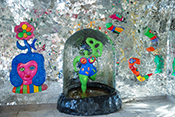 in Grotte von Niki de Saint Phalle in Herrenhausen